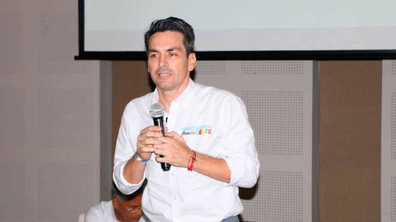 El candidato fue avalado por el Partido Conservador.