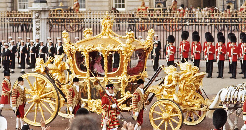 En 1977, Isabel celebró el Jubileo de Plata (foto), al que le siguieron otros tres: Dorado (2002), de Diamante (2012) y de Platino (2022).