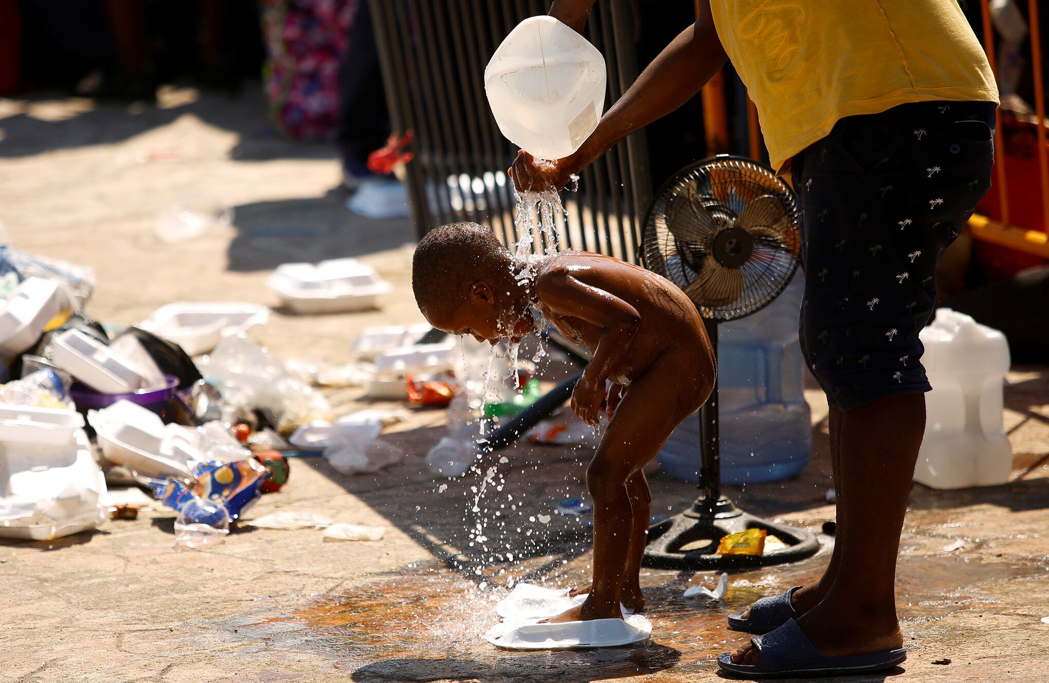 Miles de haitianos se reúnen en un campamento en el sur de México para pedir ayuda