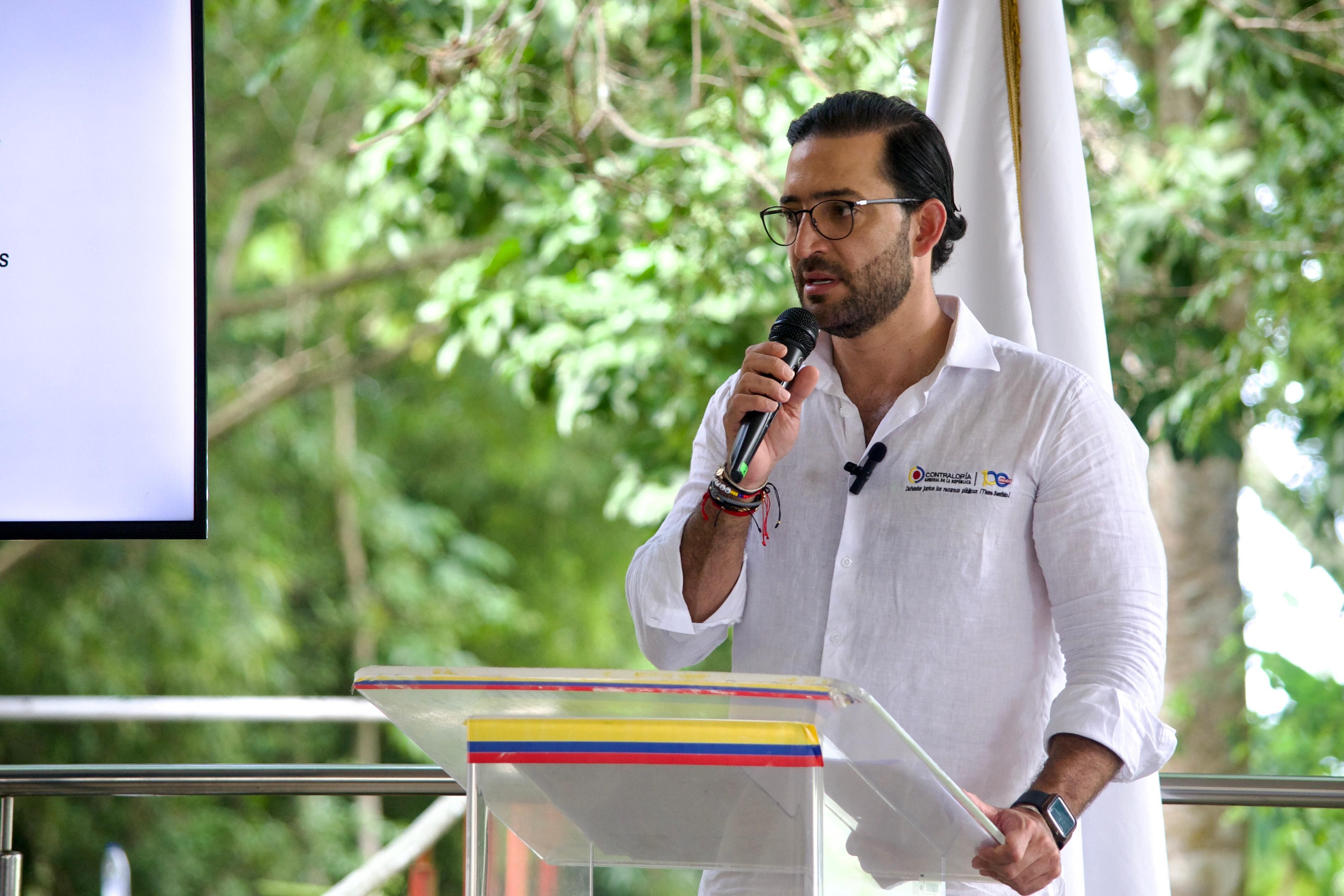 Contralor en funciones Carlos Mario Zuluaga