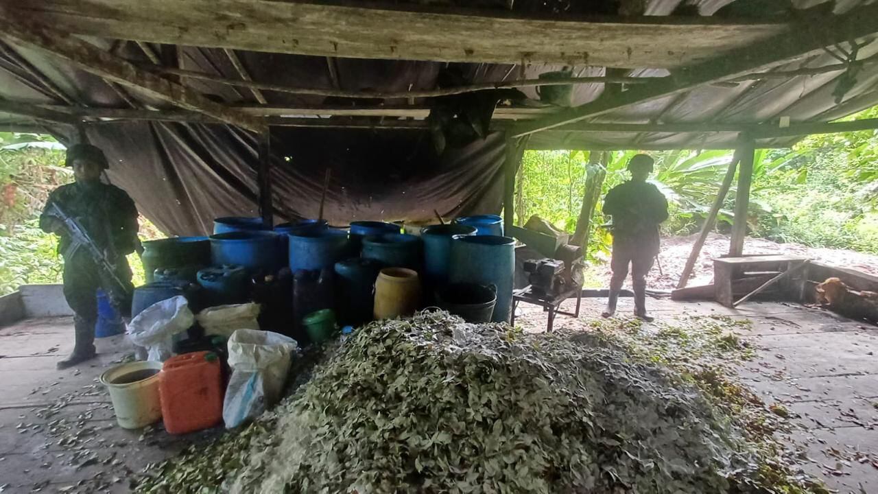 Las Fuerzas Militares localizaron y destruyeron cuatro laboratorios para el procesamiento de droga en el occidente del  Cauca.