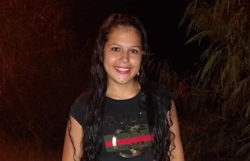 El cadáver de la joven no tiene signos aparentes de violencia.