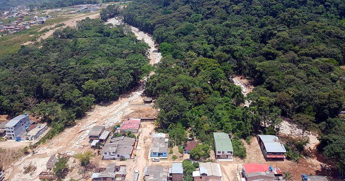 La avalancha ocasionó destrucción a su paso, tanto de vidas humanas como de infraestructura. Se registraron 330 personas fallecidas, alrededor de 400 heridos y unos 23.000 damnificados.