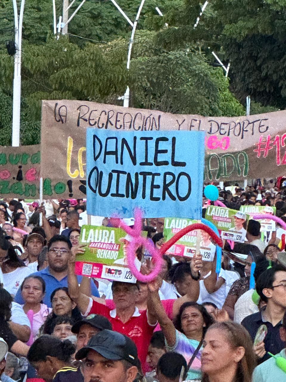 Quintero congregó un gran número de personas en Barrancabermeja.