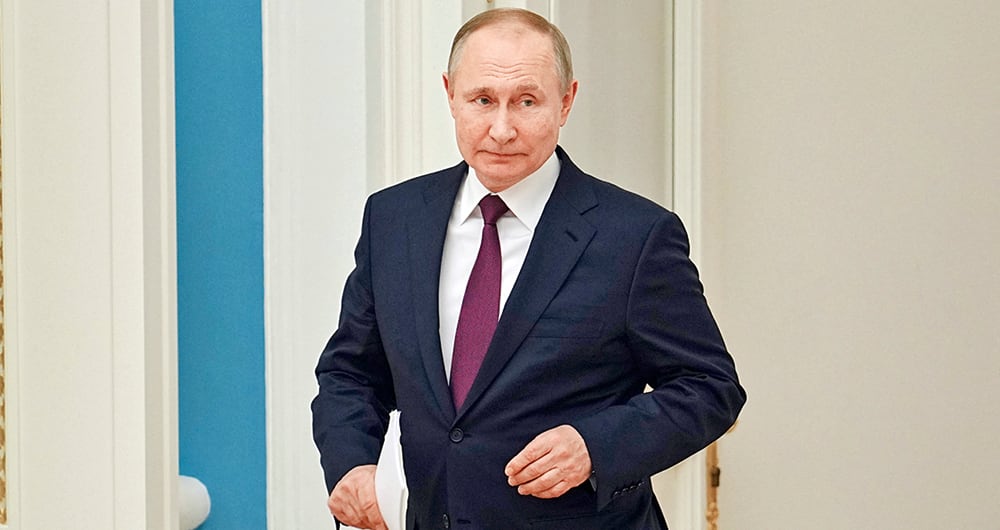 Vladímir Vladímirovich Putin es un abogado y político ruso. Es el actual presidente de Rusia, cargo que ocupa desde 2012, y anteriormente desde 2000 hasta 2008.​ También fue primer ministro de 1999 a 2000, y nuevamente de 2008 a 2012.