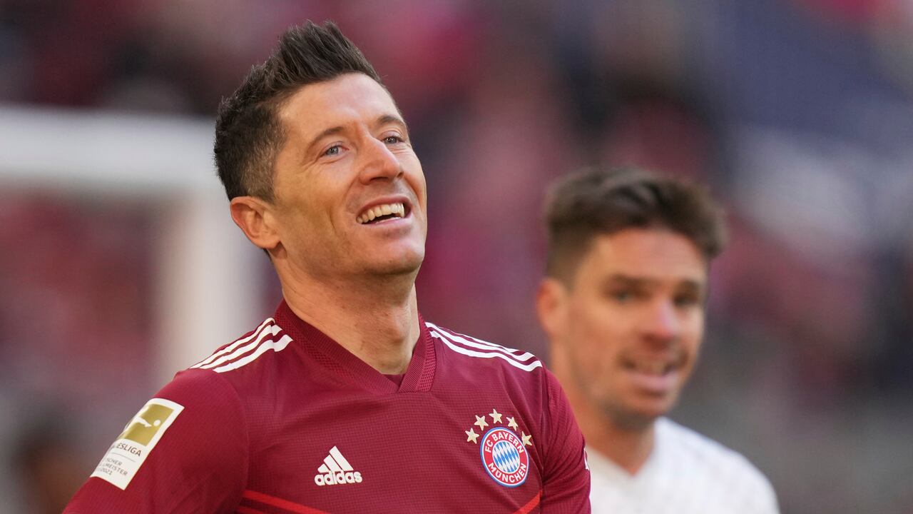 Robert Lewandowski le apunta a cambiar de equipo para la próxima temporada