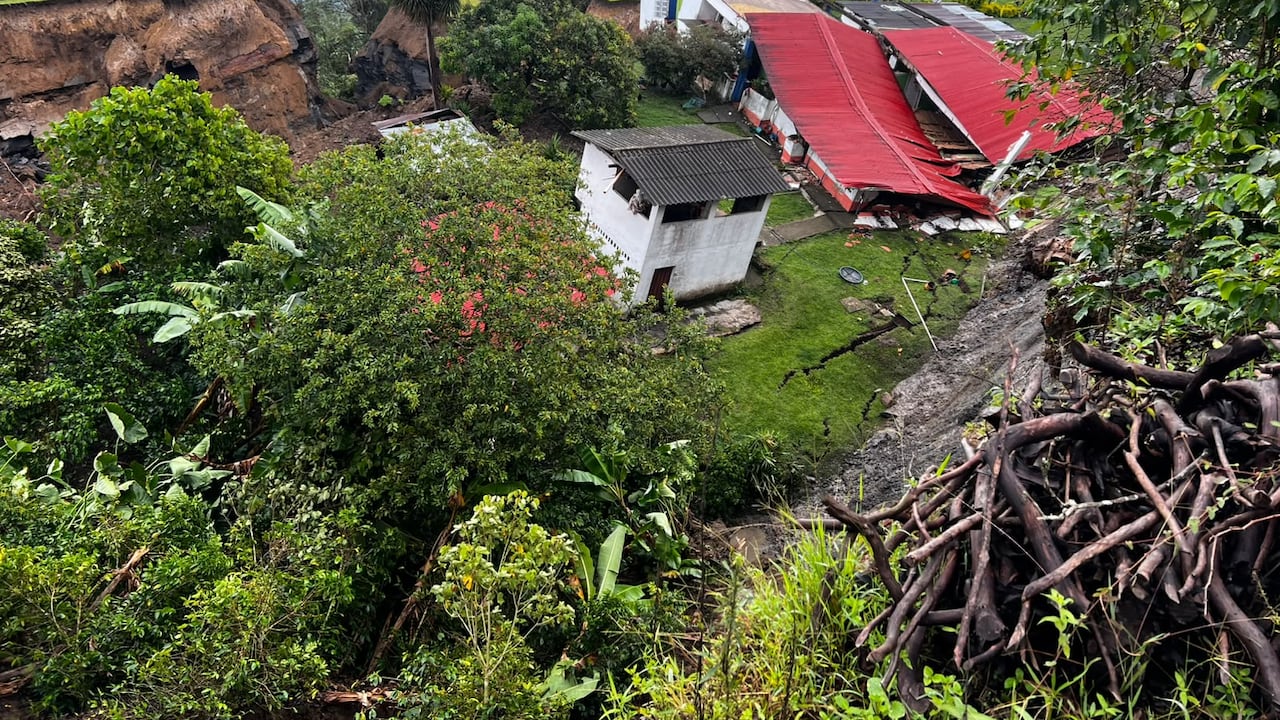 Emergencia por movimiento en masa en la vereda Pajales, en Moniquirá, Boyacá.