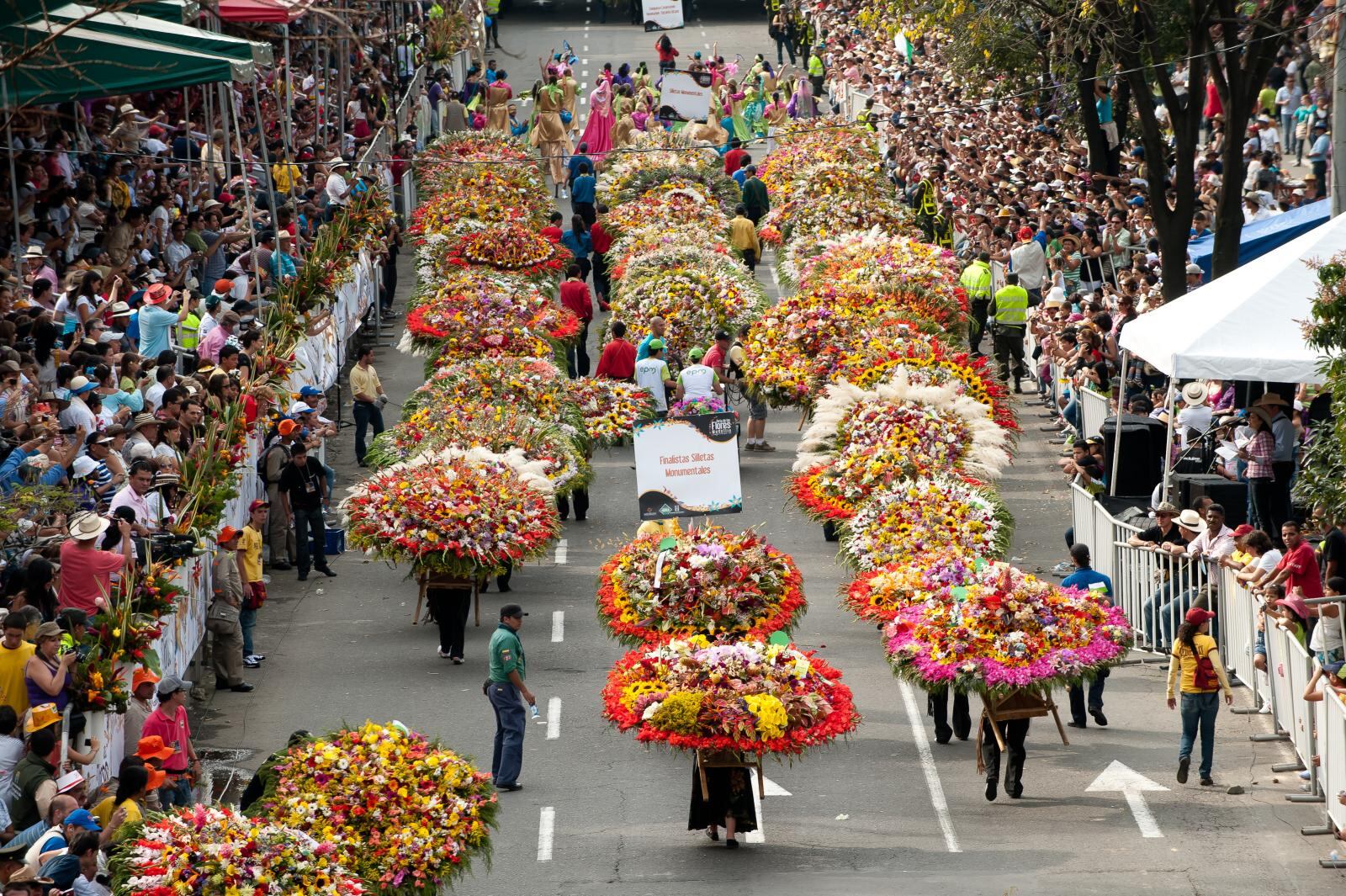 Las graderías gratuitas del desfile de silleteros están en vilo. 