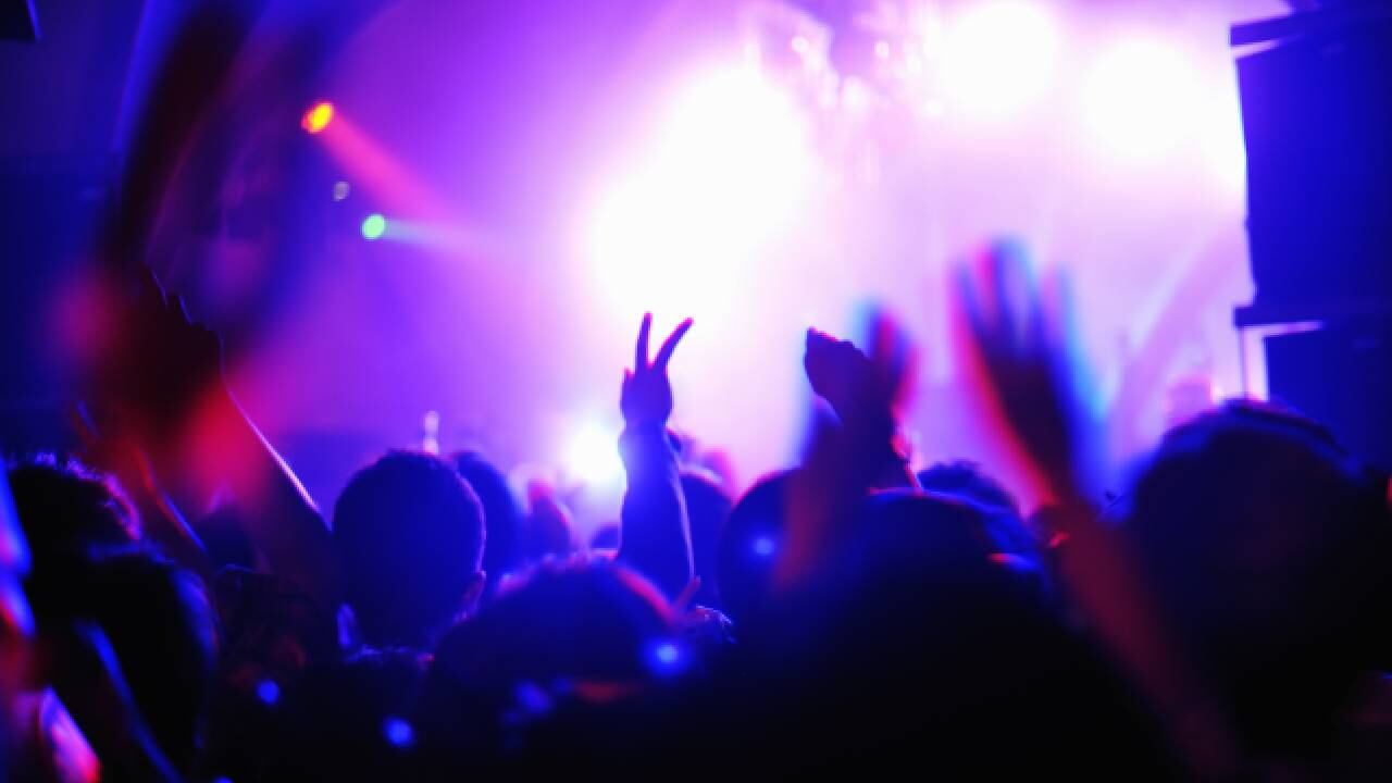 Tras el incidente, la presentación se reanudó en otro lugar (imagen de referencia).