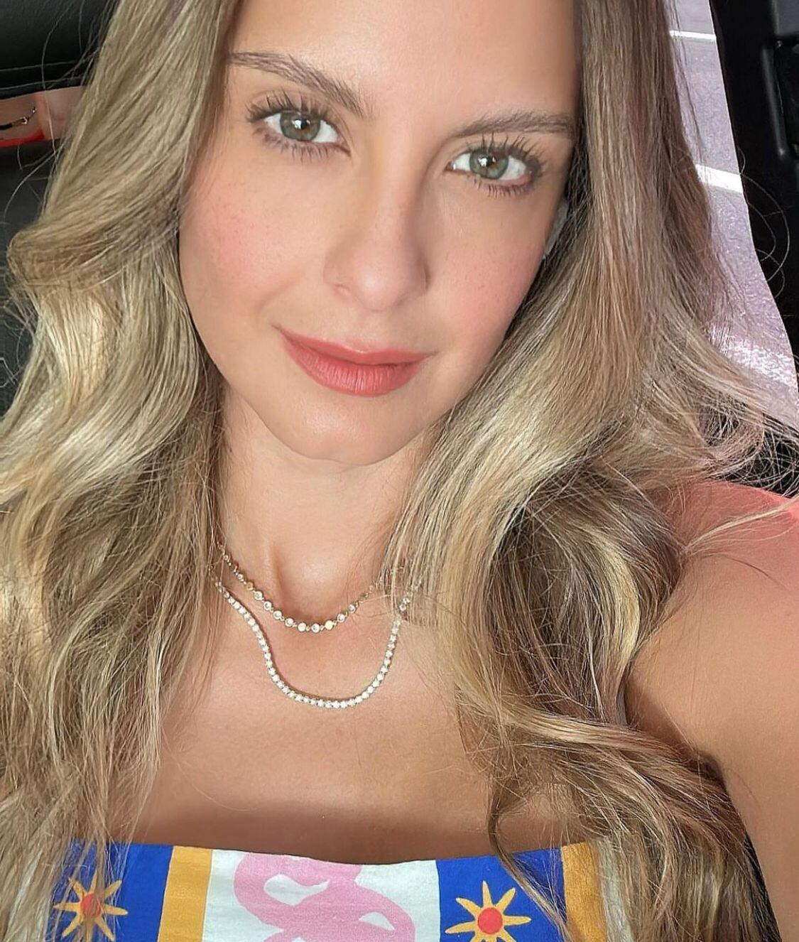 “Cuando muestra conmociona”: le dicen a Laura Acuña tras aparecer en bikini