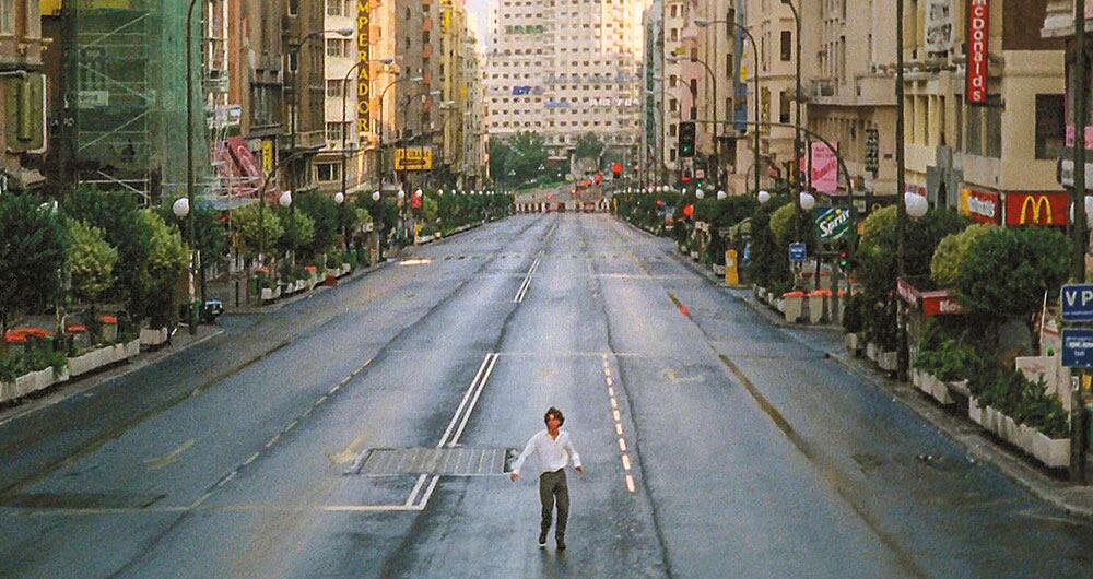 Un fotograma insólito: la Gran Vía desocupada en Abre los ojos (1997)