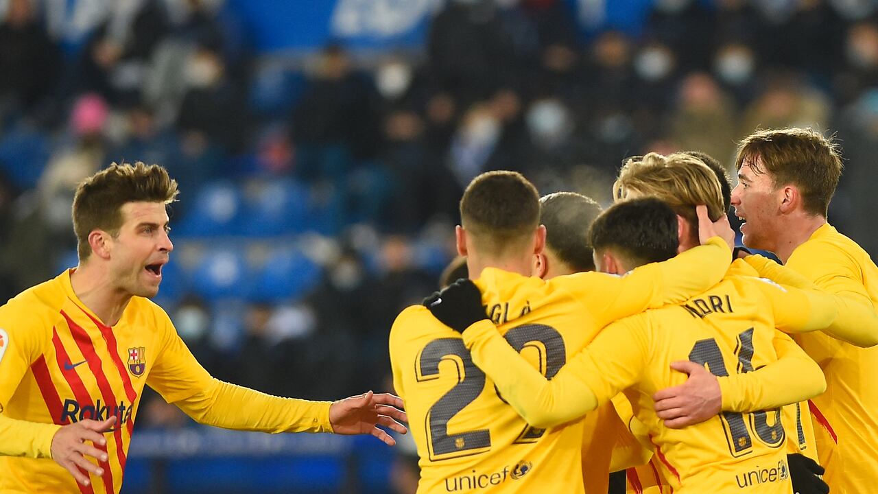 Es el cuarto fichaje del Barcelona en este mercado de invierno tras incorporar a Dani Alves, Ferrán Torres y Adama Traoré.