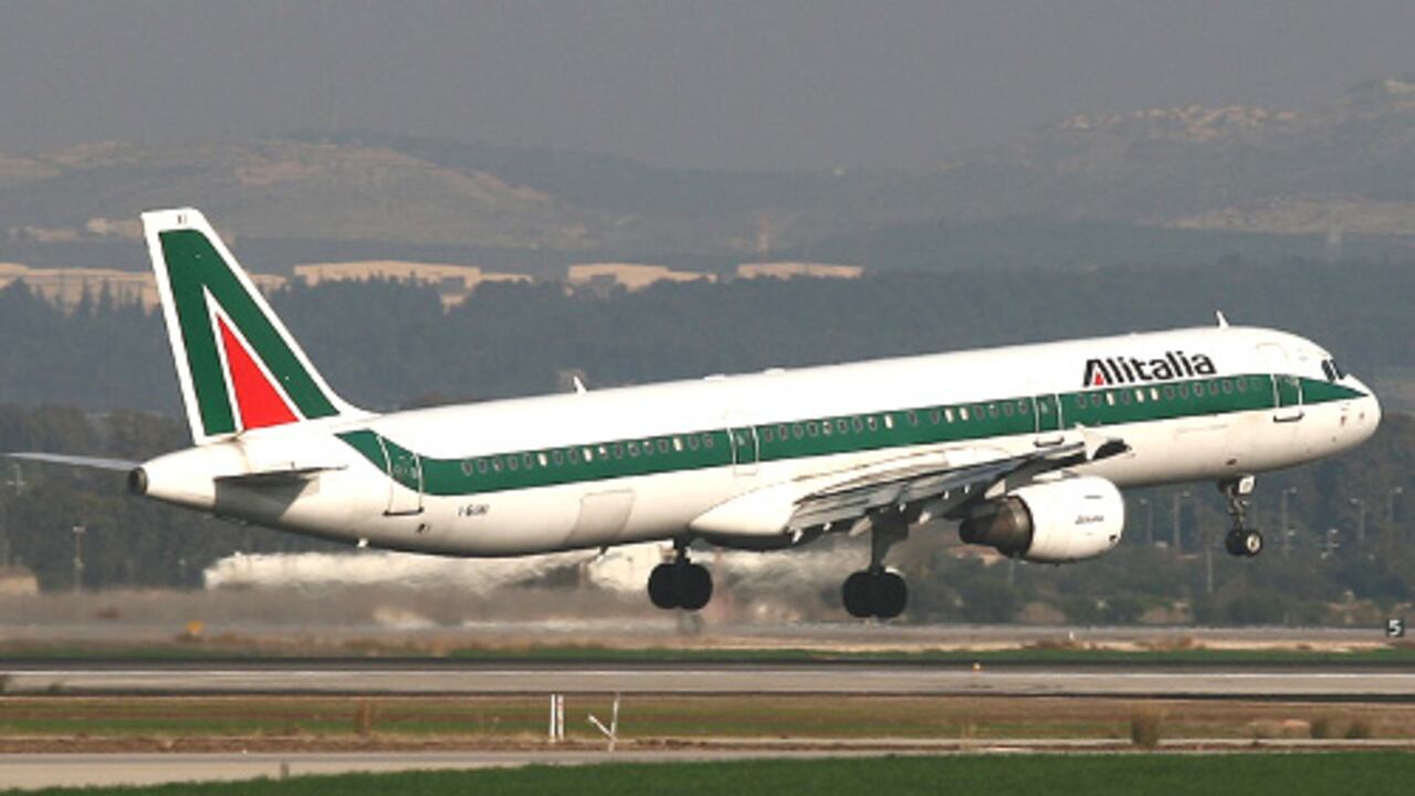 Alitalia espera realizar dos viajes semanales en la ruta Roma-Caracas-Roma, según reportó el martes la estatal Agencia Venezolana de Noticias.