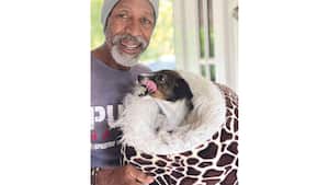 La Fundación Kellan, la historia del guardián de los perros de San Andrés