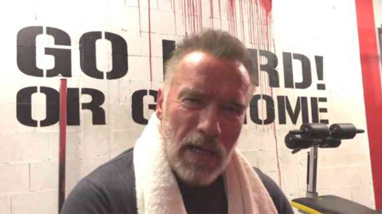 Schwarzenegger publicó un video felicitando a Ali.