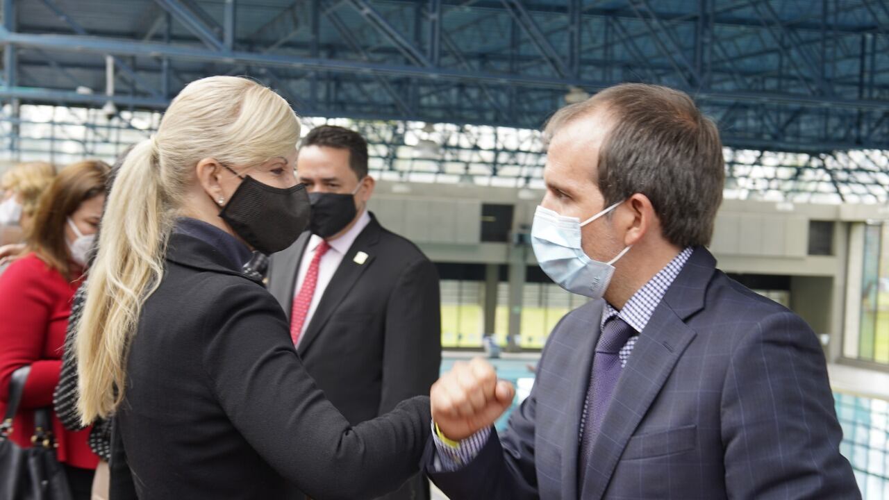 Dilian Francisca Toro y Ernesto Lucena tuvieron una reunión para conversar sobre la Ley del Deporte.