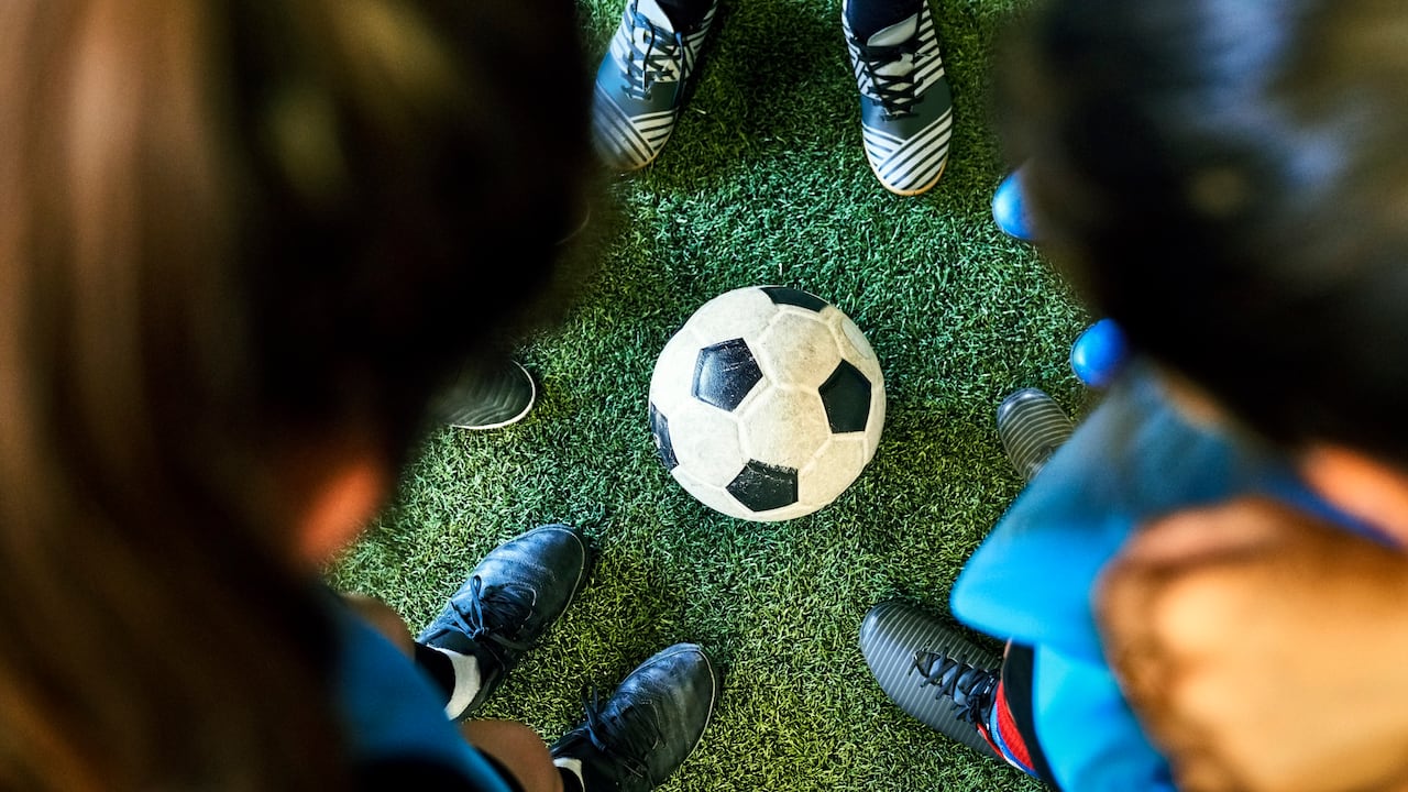 Jugadoras de fútbol de salón.