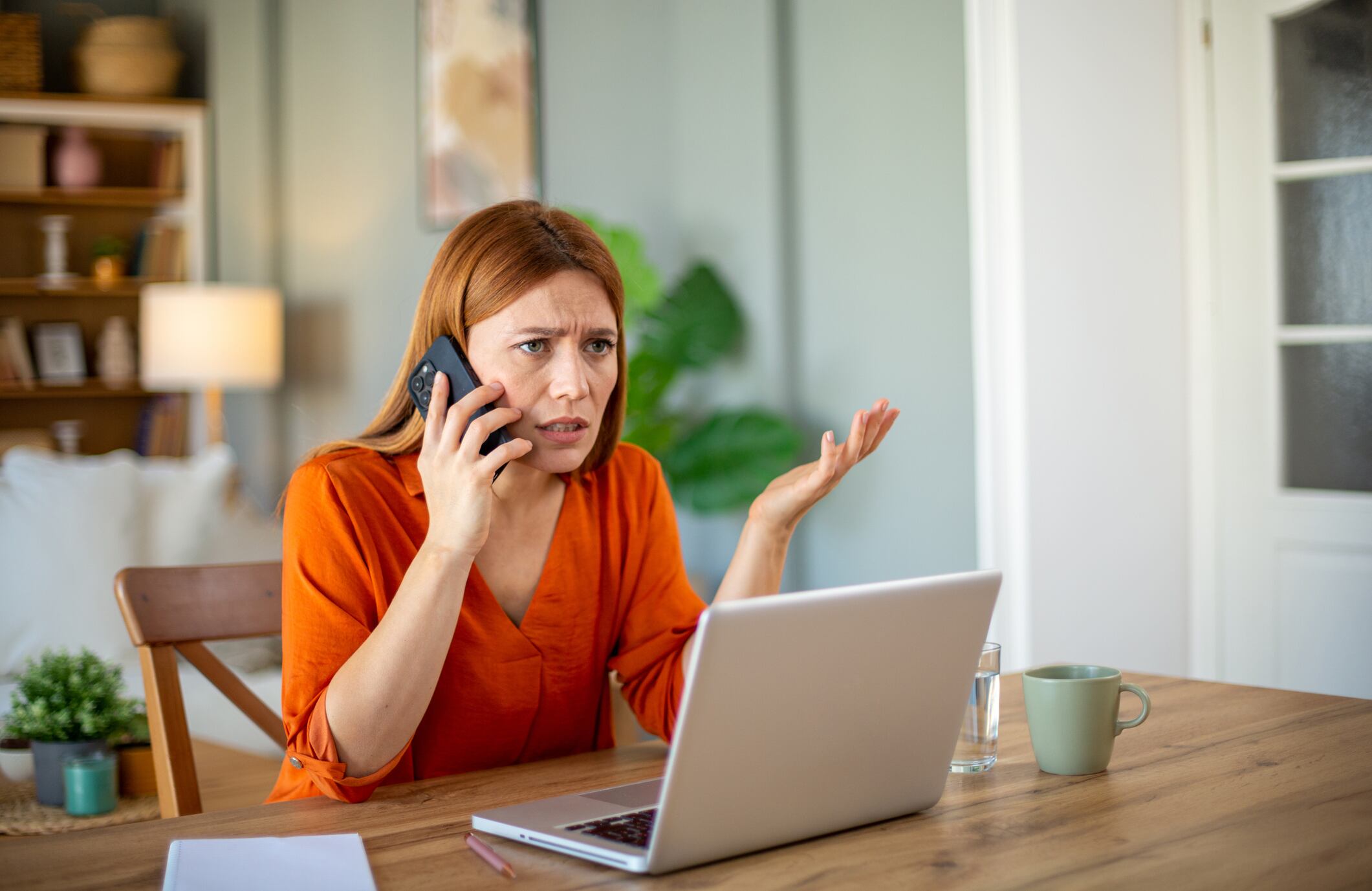 Contestar una llamada de un número desconocido puede ser el inicio de una situación de riesgo.