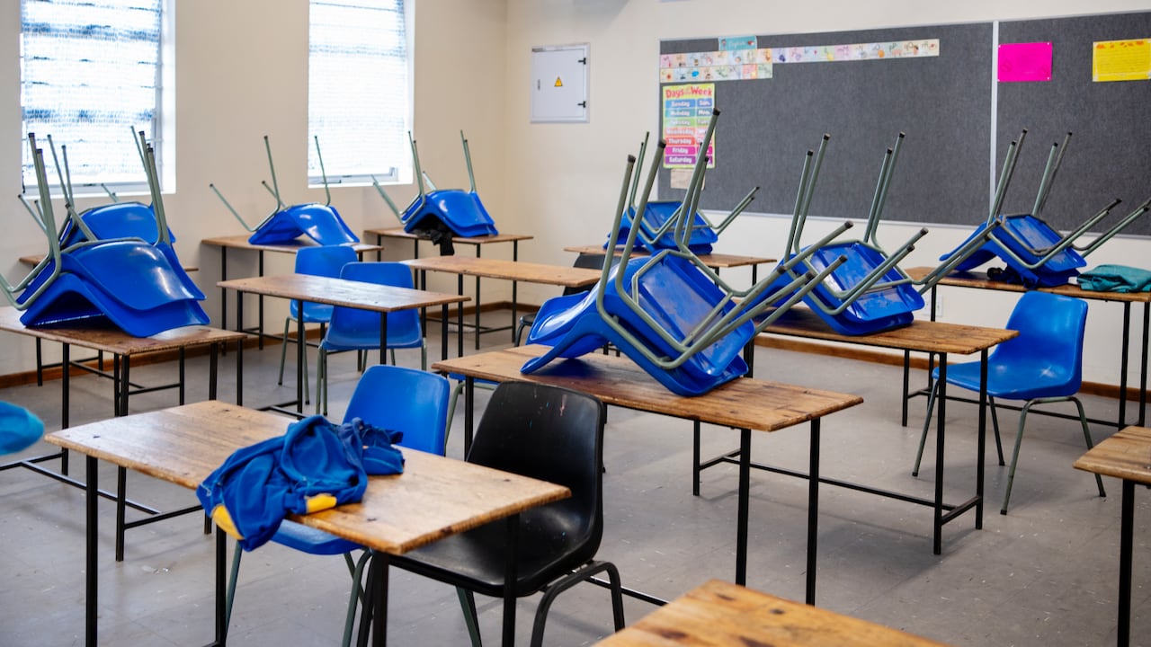 Los colegios deberán respetar las normas del país.