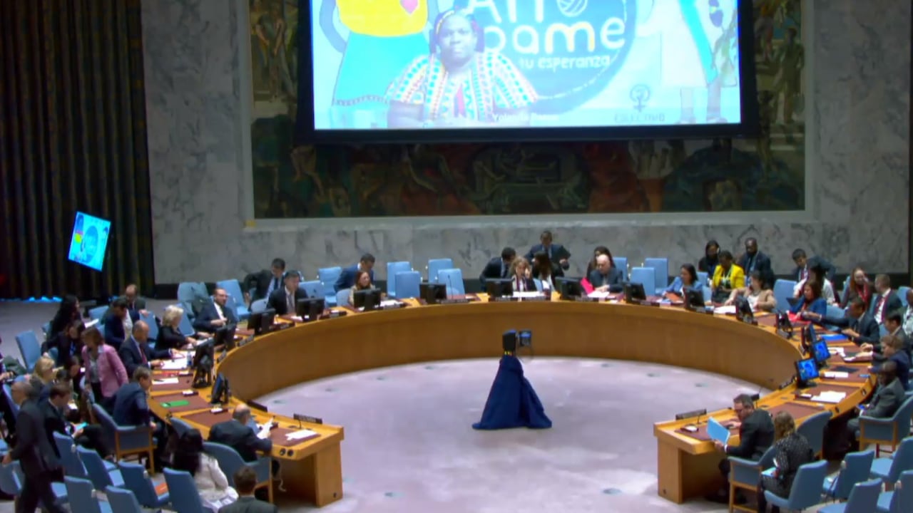 Desde la firma en noviembre de 2016 de los acuerdos de paz para poner fin a un conflicto de más de medio siglo, que la comunidad internacional pone de ejemplo para resolver otros conflictos en el mundo, no ha sido un camino de rosas como demuestran los 1604 líderes y 410 exguerrilleros asesinados en este periodo, recordó Perea.
