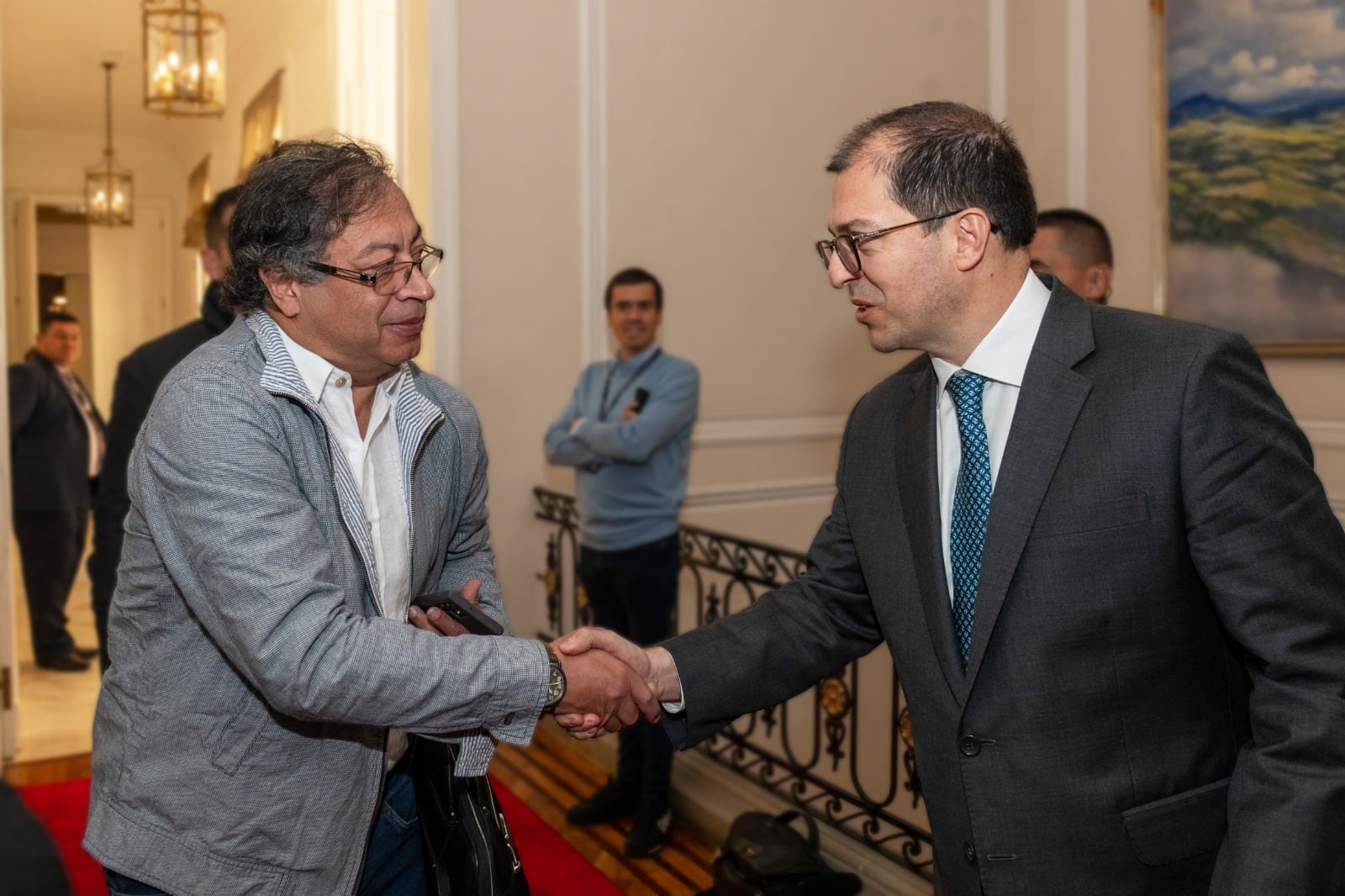 El presidente Gustavo Petro y el fiscal general, Francisco Barbosa.
