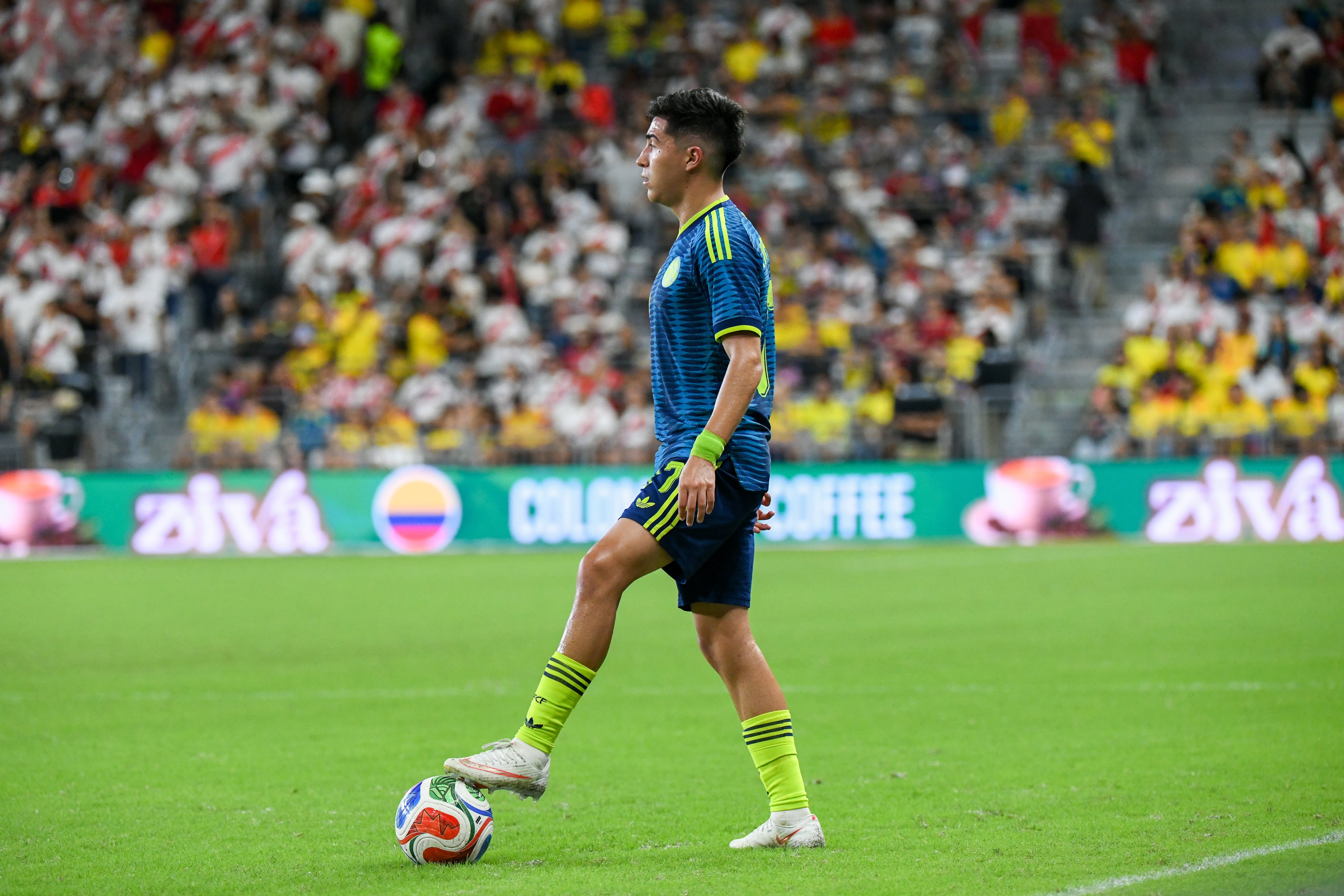 Partido amistoso entre las selecciones de Colombia y Perú en Miami.