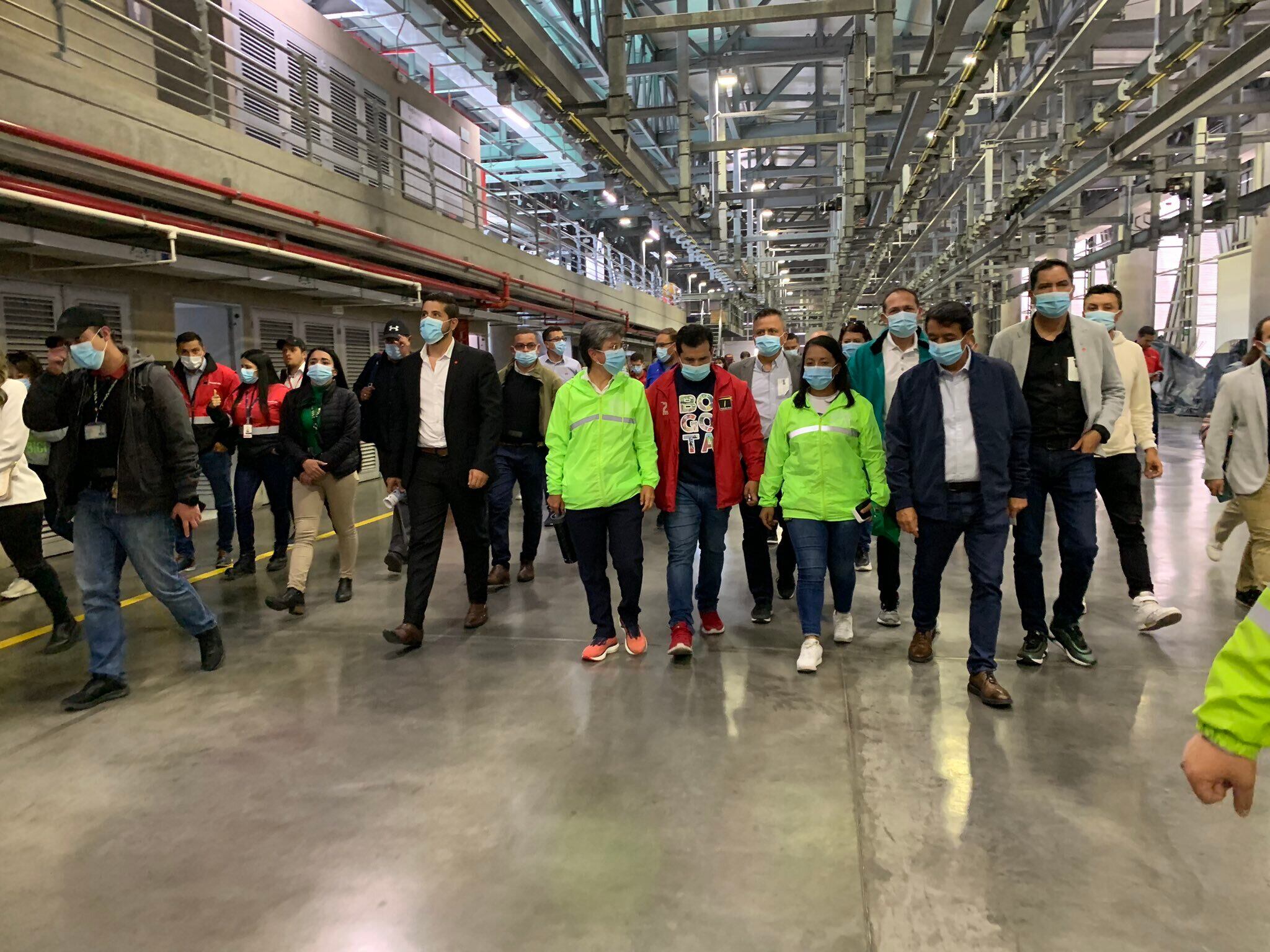 Claudia López en el TransMiCable.