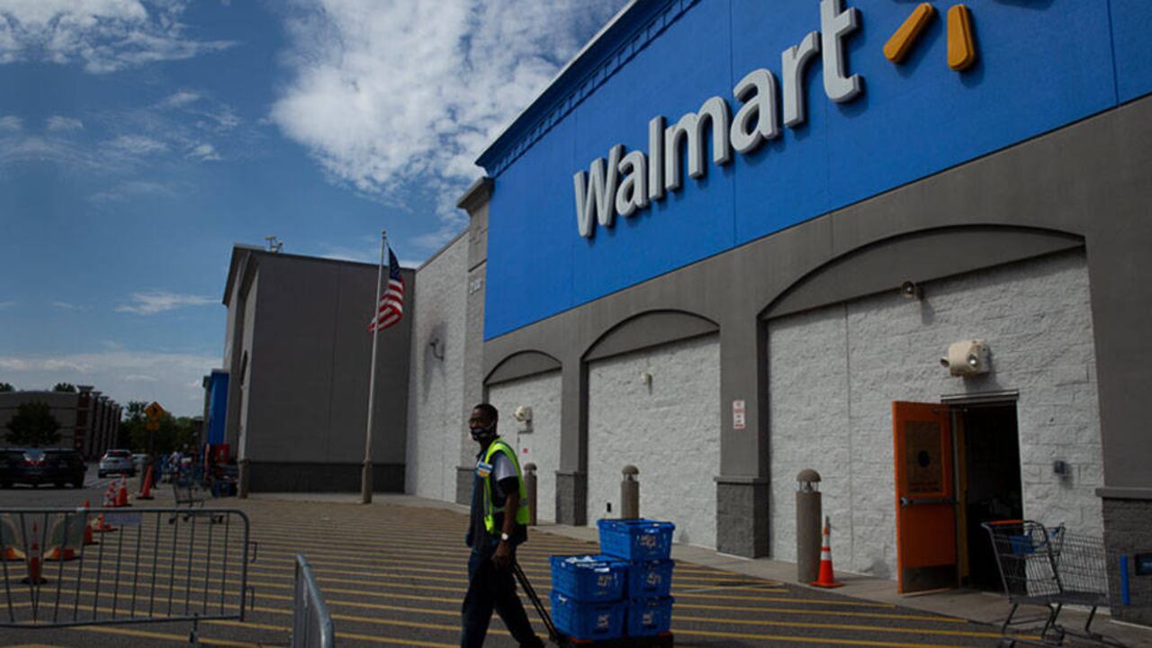 Un total de 50 sucursales de Walmart fueron equipadas en su momento con este tipo de tecnología para recorrer los pasillos y escanear los estantes.