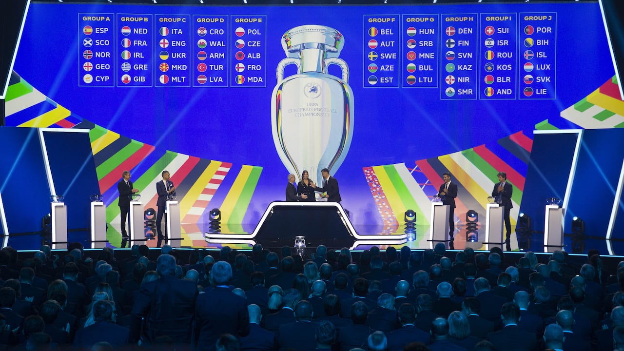 Sorteo de la Eurocopa 2024.