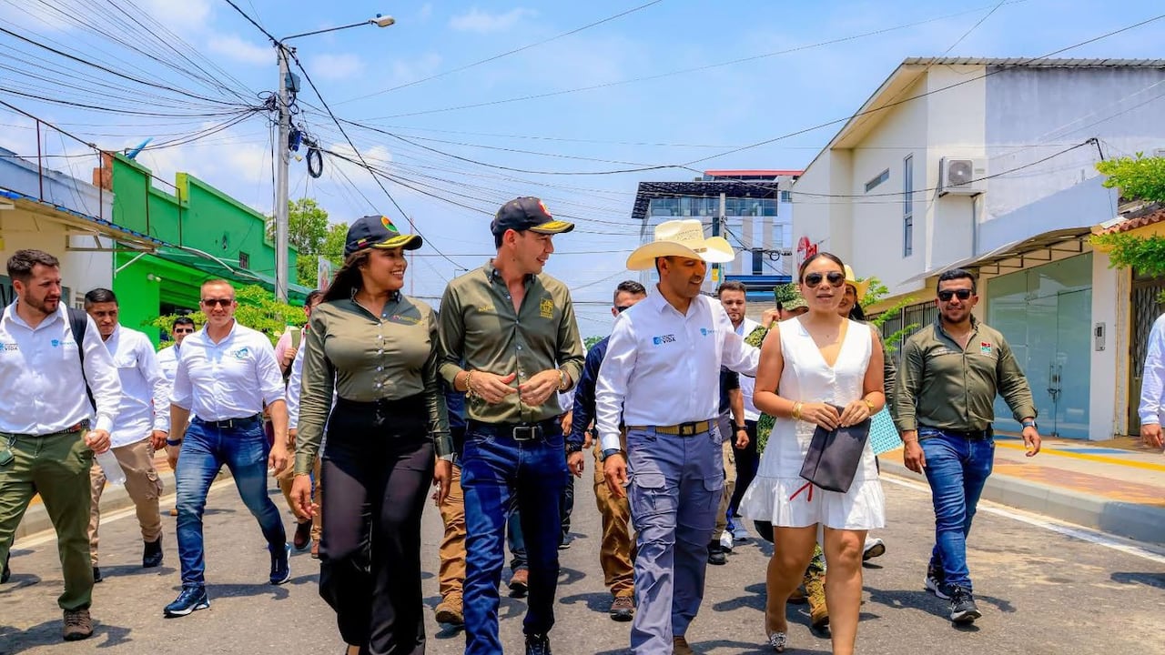Ministro de Defensa, Pedro Sánchez, estuvo en Arauca hablando de seguridad con la comunidad.