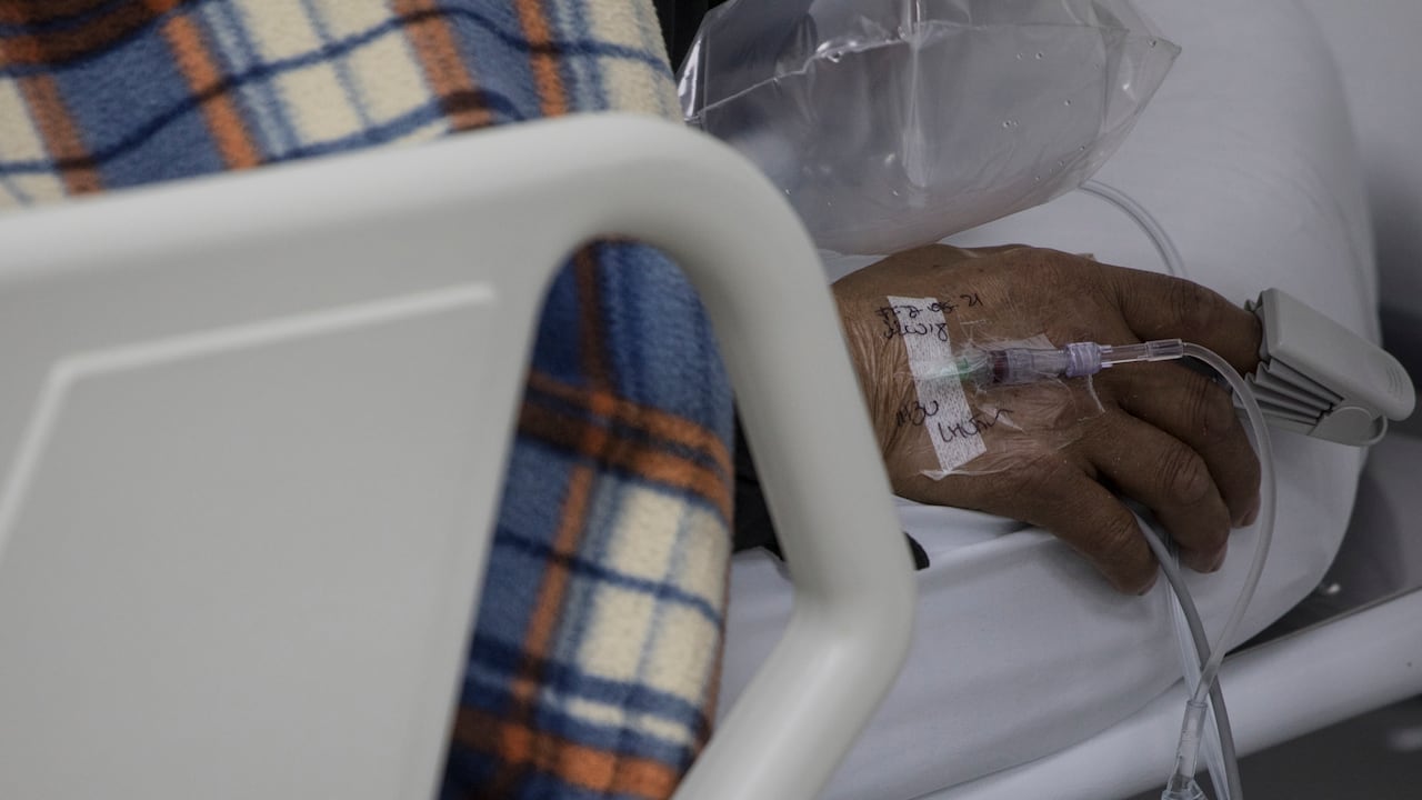 Según datos oficiales, desde el inicio de la pandemia se han recuperado 5.923.443 pacientes y fallecido 139.754.