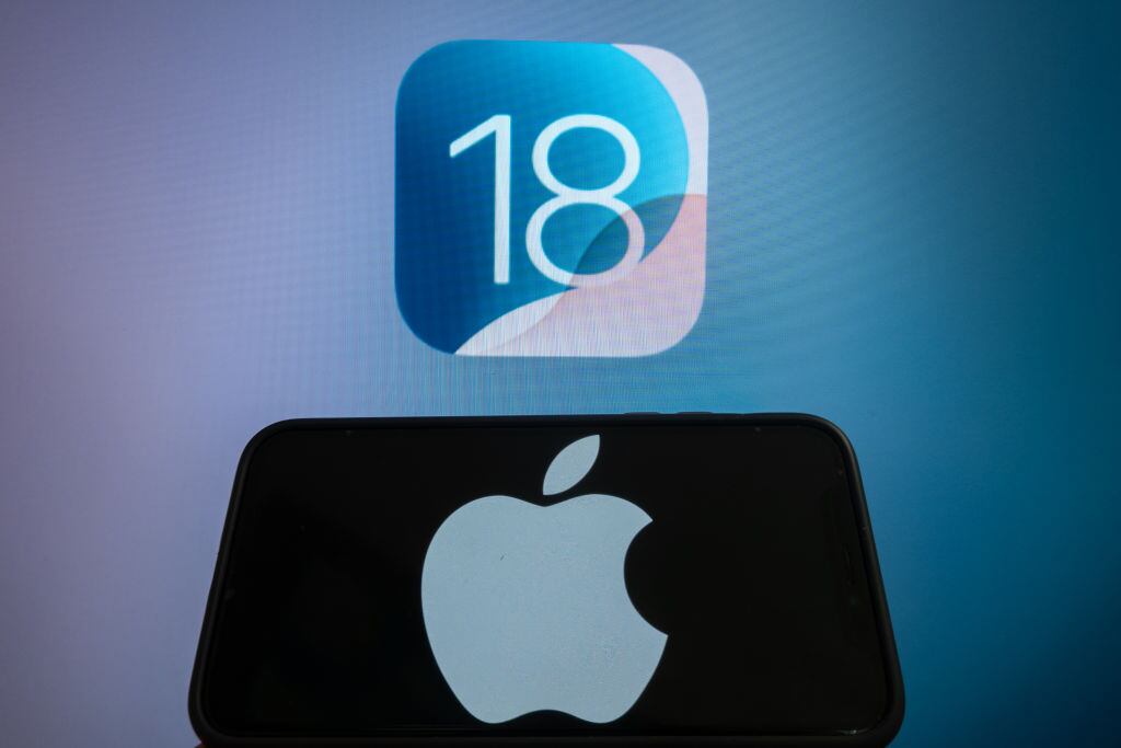 Con avances en la capacidad de batería, la introducción de un botón de captura especializado, un módulo de cámaras renovado, una gama de colores actualizada y capacidades avanzadas de inteligencia artificial, este modelo de Apple promete ofrecer una experiencia de usuario excepcional.