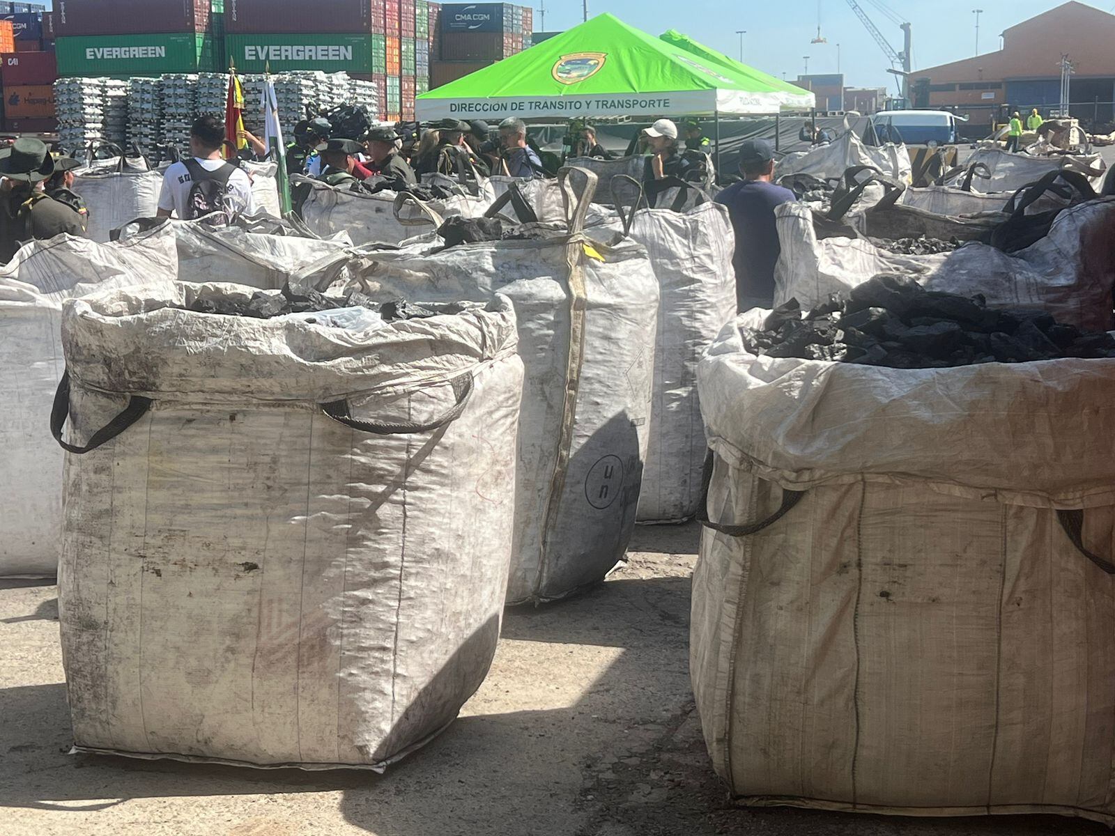 decomisan 2.5 toneladas de cocaína mezclada con carbón que iba para Bélgica