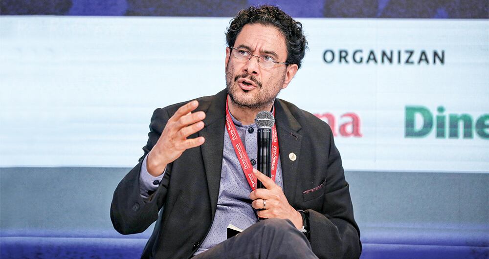  El senador Iván Cepeda precisará la redacción del controvertido proyecto, que ya está en el Congreso. Hay expectativa por el contenido. 