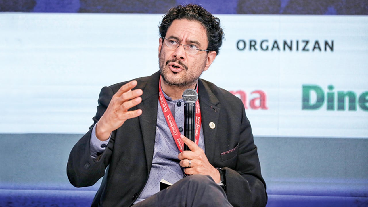 El senador Iván Cepeda precisará la redacción del controvertido proyecto, que ya está en el Congreso. Hay expectativa por el contenido.