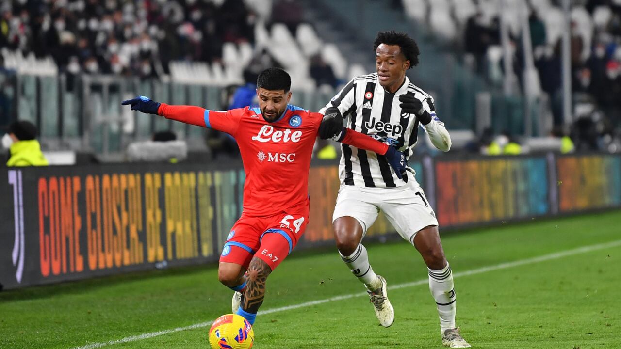 Para el presidente del Napoli Aurelio De Laurentiis, el fiscal de la Federación Italiana requirió once meses y cinco días de suspensión.