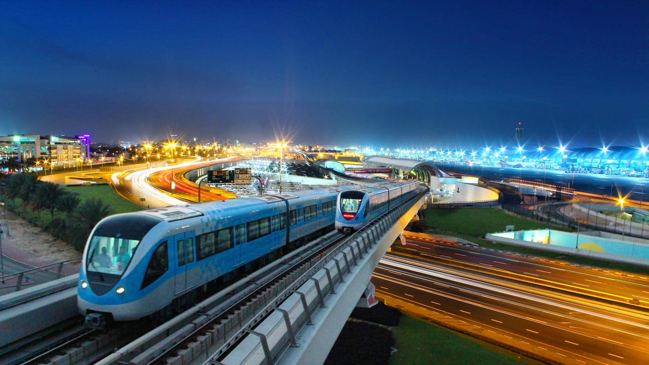Disfrute de las ventajas y comodidades de viajar en tren