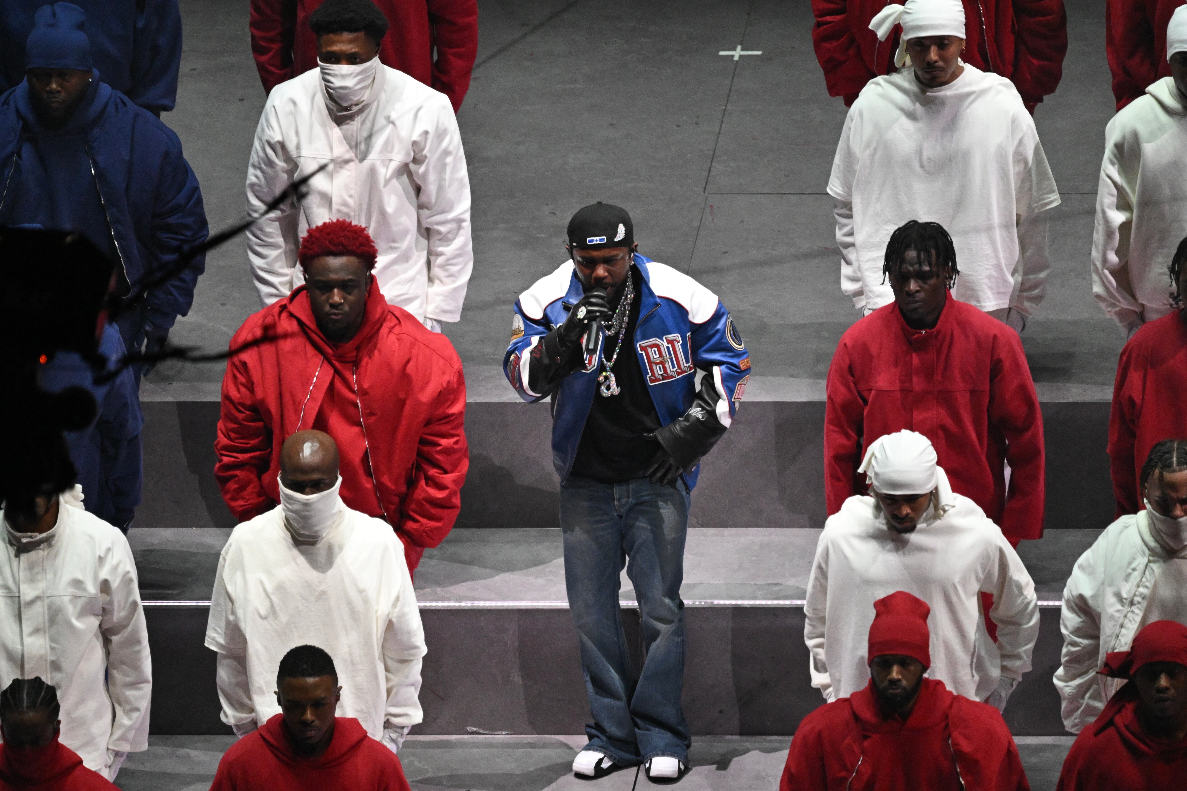 El rapero estadounidense Kendrick Lamar se presenta durante el espectáculo de medio tiempo de Apple Music del Super Bowl LIX, entre Chiefs y Eagles, en el Caesars Superdome de Nueva Orleans, Luisiana, el 9 de febrero de 2025. (Foto de Chandan Khanna / AFP)