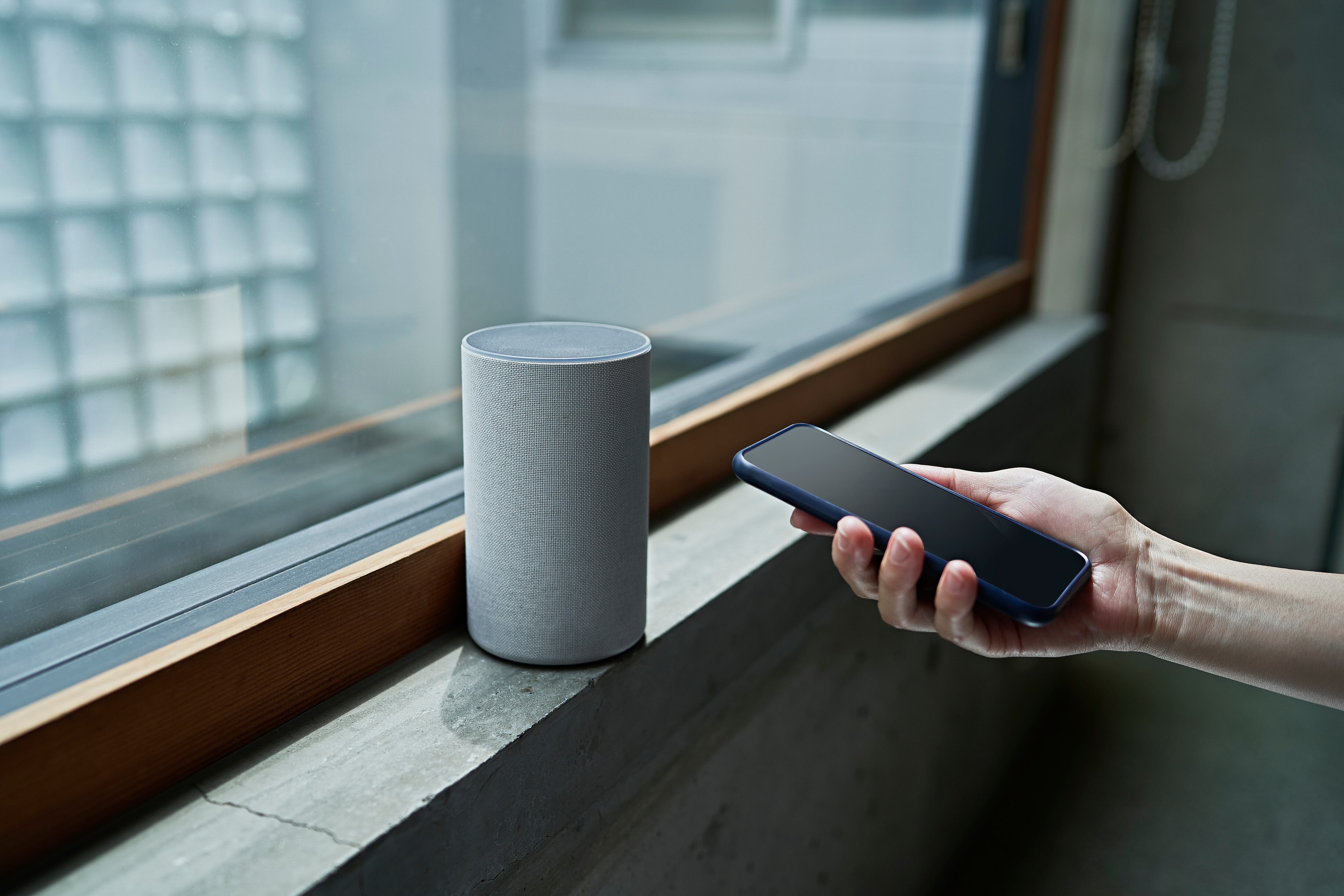 Los asistentes virtuales facilitan la rutina diaria de las personas.