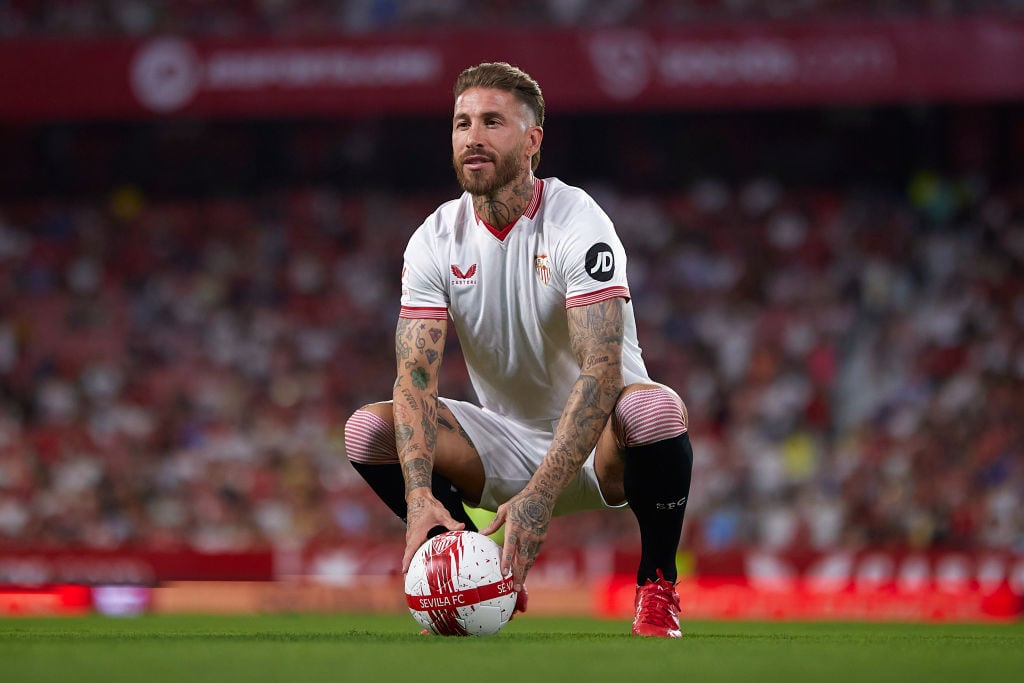 Entre lágrimas, así fue el recibimiento de los hinchas del Sevilla a Sergio Ramos