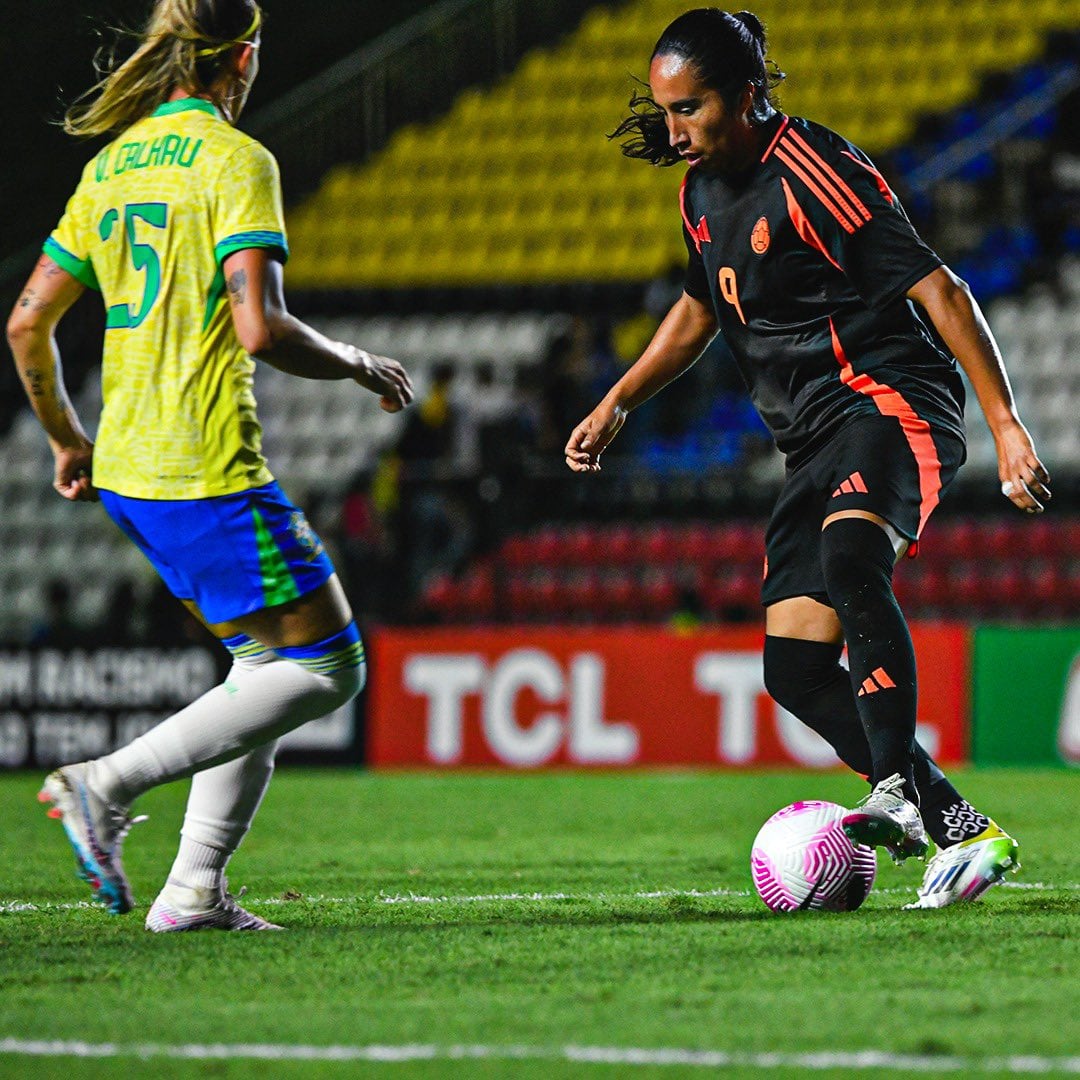 Mayra Ramírez al servicio de la Selección Colombia