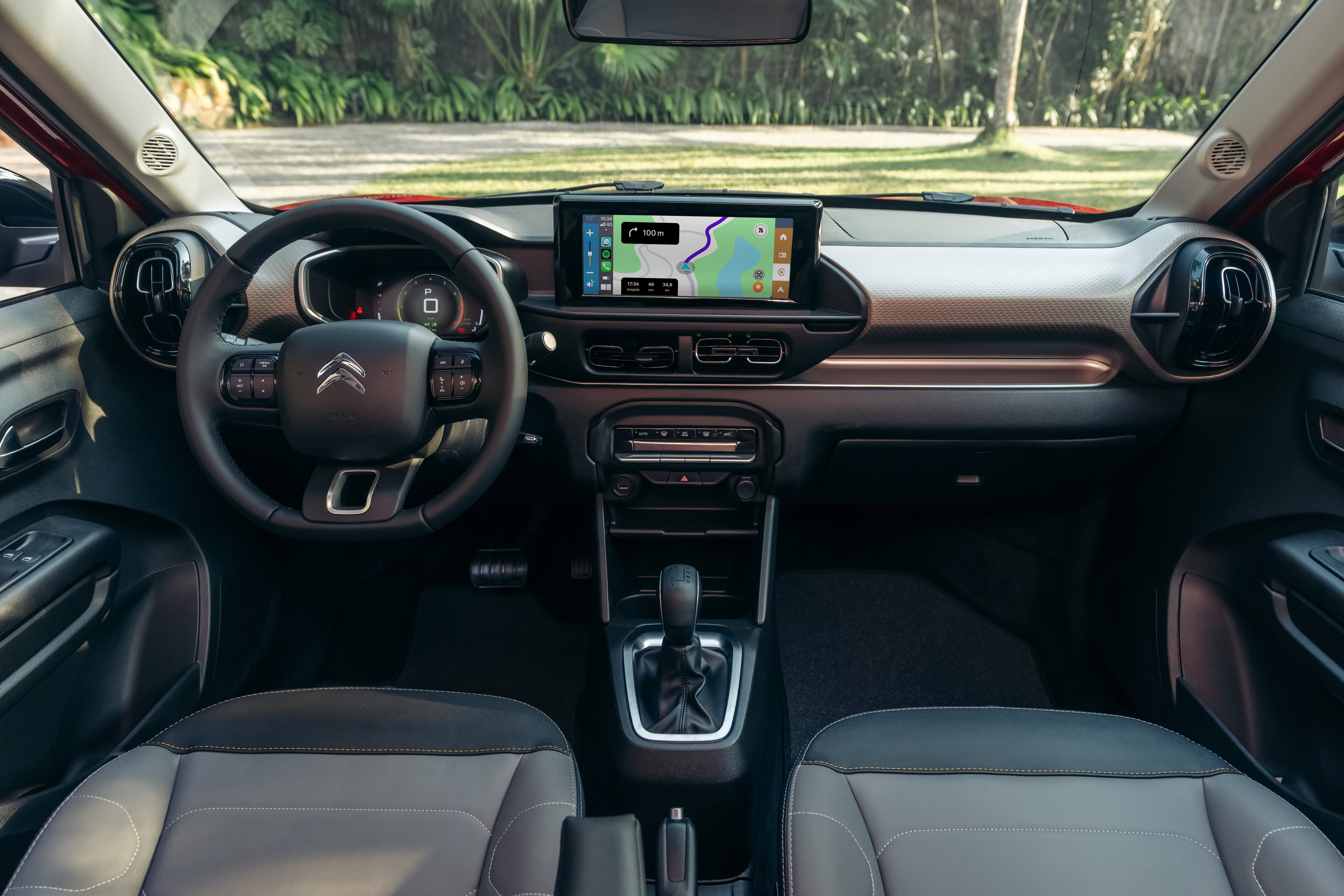 La firma de origen francés sigue fortaleciendo su portafolio en Colombia. El Basalt SUV es su más reciente incorporación.