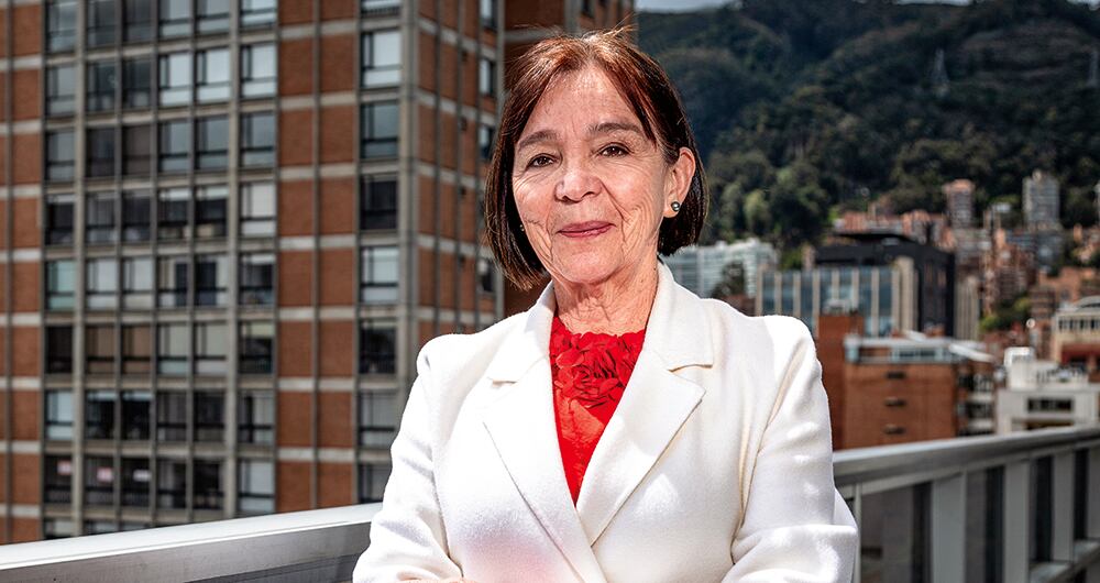 Para Astrid Martínez, volver a la senda fiscal es viable si se presentan los proyectos de ley a fin de reducir la inflexibilidad del gasto. Una tasa de crecimiento más alta es elemento esencial del ajuste.