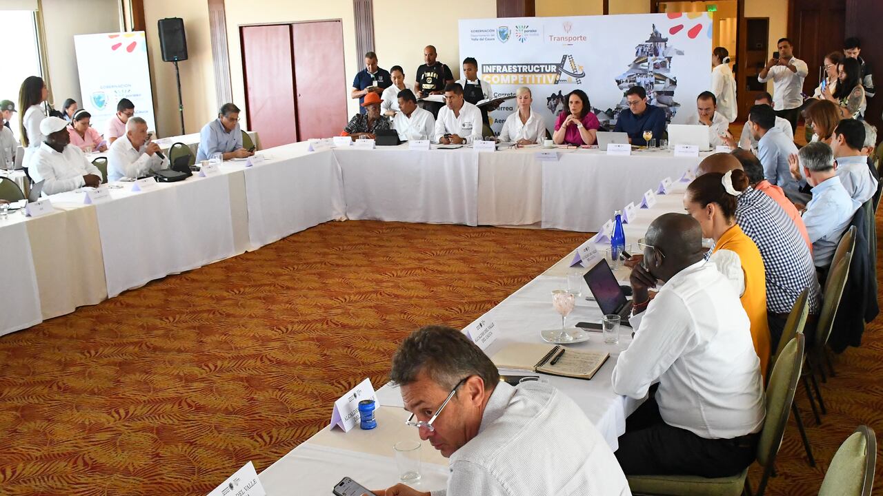 Entrevista a la Ministra de transporte, Maria Constanza Garcia, en el hotel Intercontinental de Cali, Fotos Wirman Rios, Octu 18 de 2024, EL PAIS