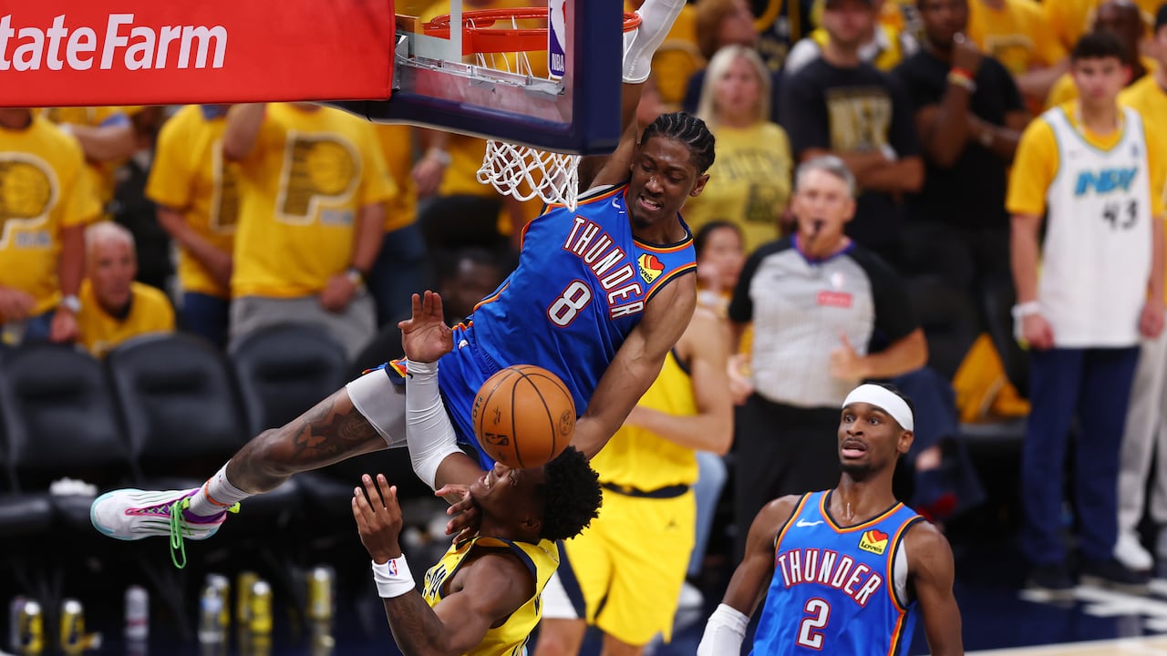 INDIANAPOLIS, INDIANA - JUNE 13: Jalen Williams #8 of the Oklahoma City Thunder drives to the basket against Bennedict Mathurin #00 of the Indiana Pacers during the fourth quarter in Game Four of the 2025 NBA Finals at Gainbridge Fieldhouse on June 13, 2025 in Indianapolis, Indiana. NOTE TO USER: User expressly acknowledges and agrees that, by downloading and or using this photograph, User is consenting to the terms and conditions of the Getty Images License Agreement. (Photo by Maddie Meyer/Getty Images)