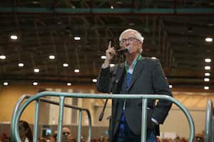 Jorge Enrique Robledo
Accionista