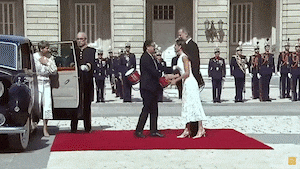 El saludo de Verónica Alcocer al rey Felipe VI.