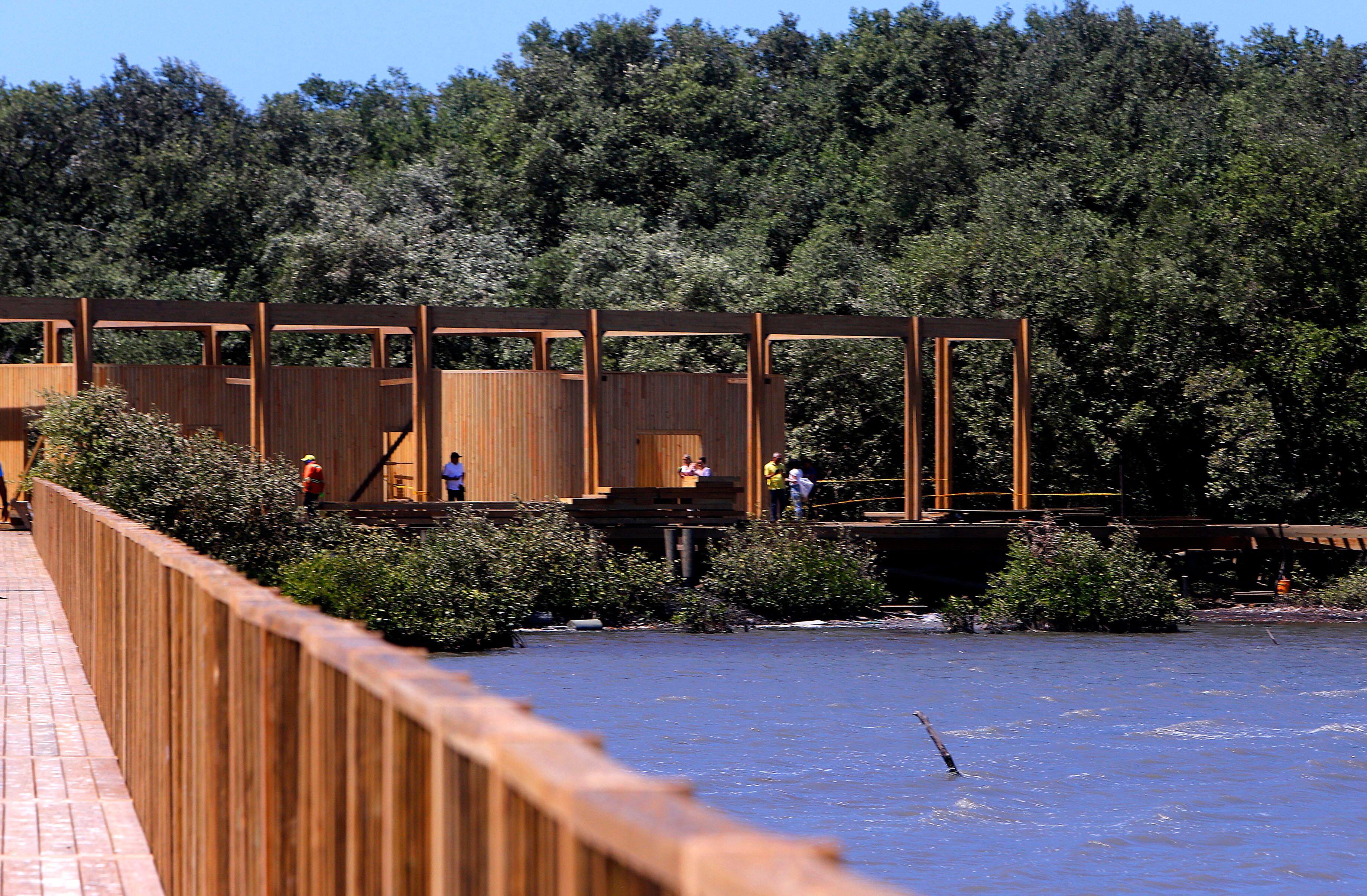 Los visitantes deberán seguir las reglas del sitio para la preservación de la naturaleza