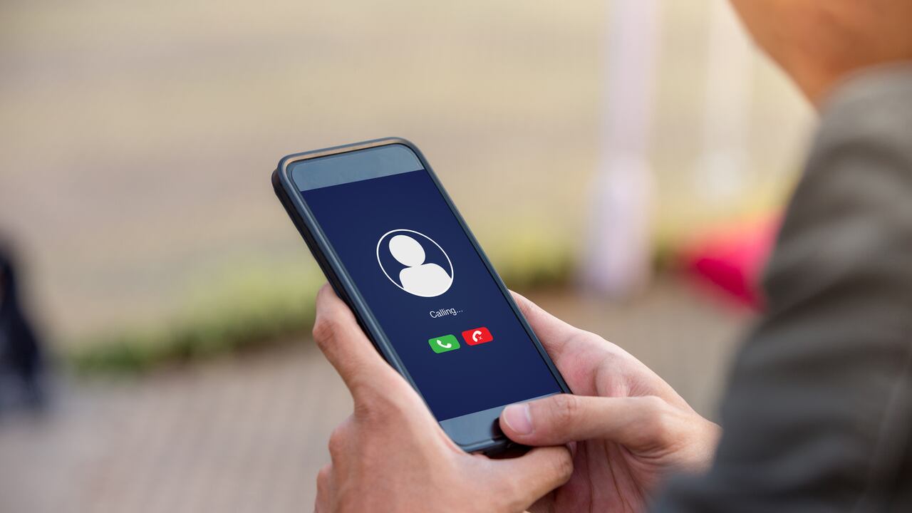 La medida busca ofrecer a los ciudadanos una forma sencilla de reconocer este tipo de llamadas antes de responder.