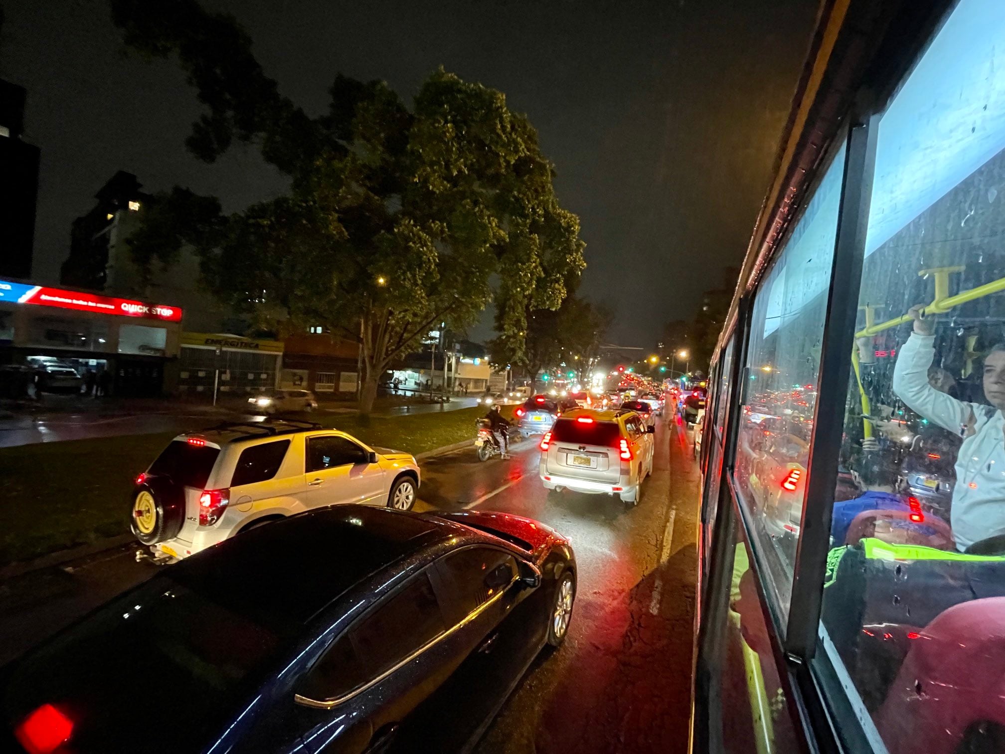 Las adecuaciones al corredor vial de la Séptima producirán mayores tiempos de espera en trancones.